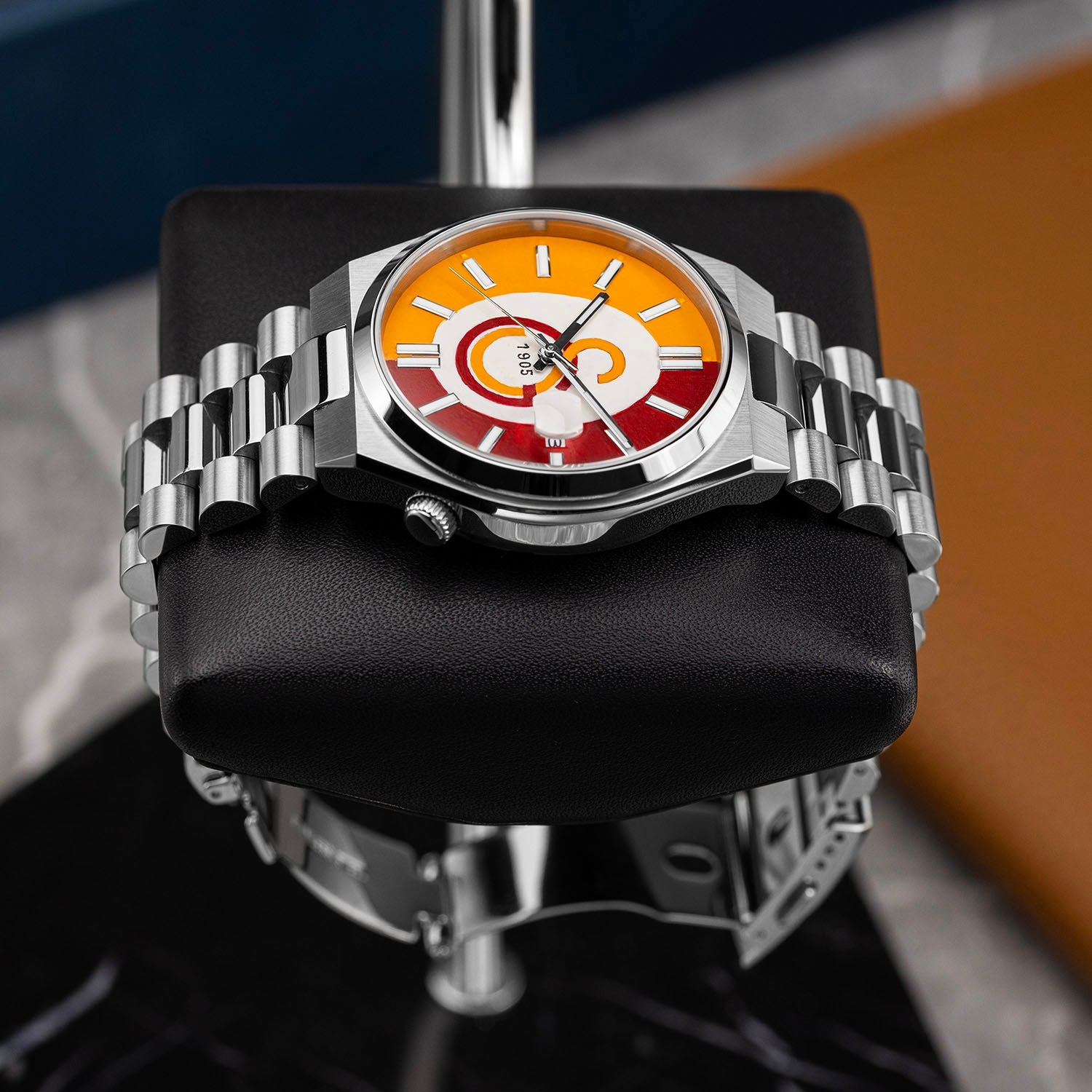 Citizen Tsuyosa 40 Aslanlar Sahada – Hand-painted custom Citizen Tsuyosa featuring Turkish football heritage in yellow and red, a bespoke timepiece by IFL Watches
