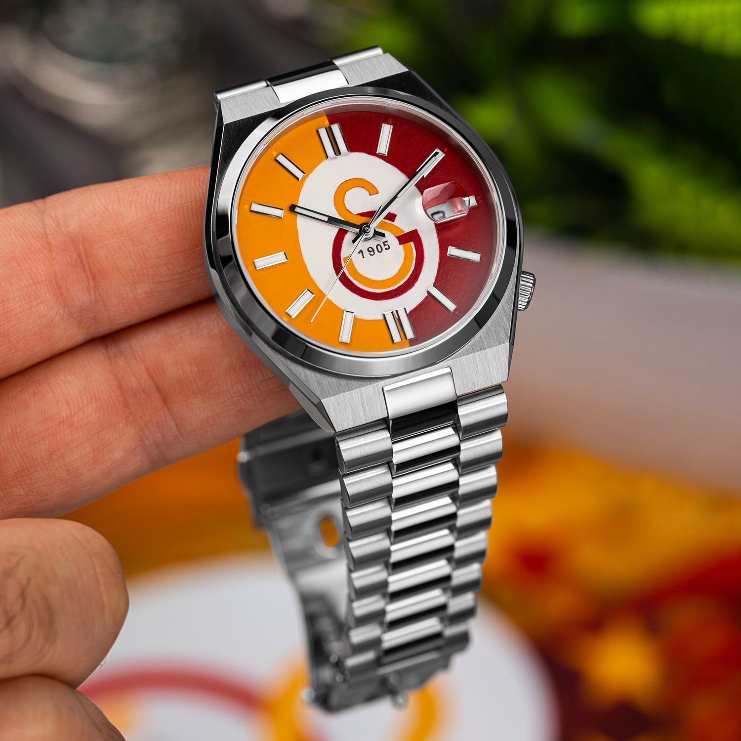 Citizen Tsuyosa 40 Aslanlar Sahada – Hand-painted custom Citizen Tsuyosa featuring Turkish football heritage in yellow and red, a bespoke timepiece by IFL Watches