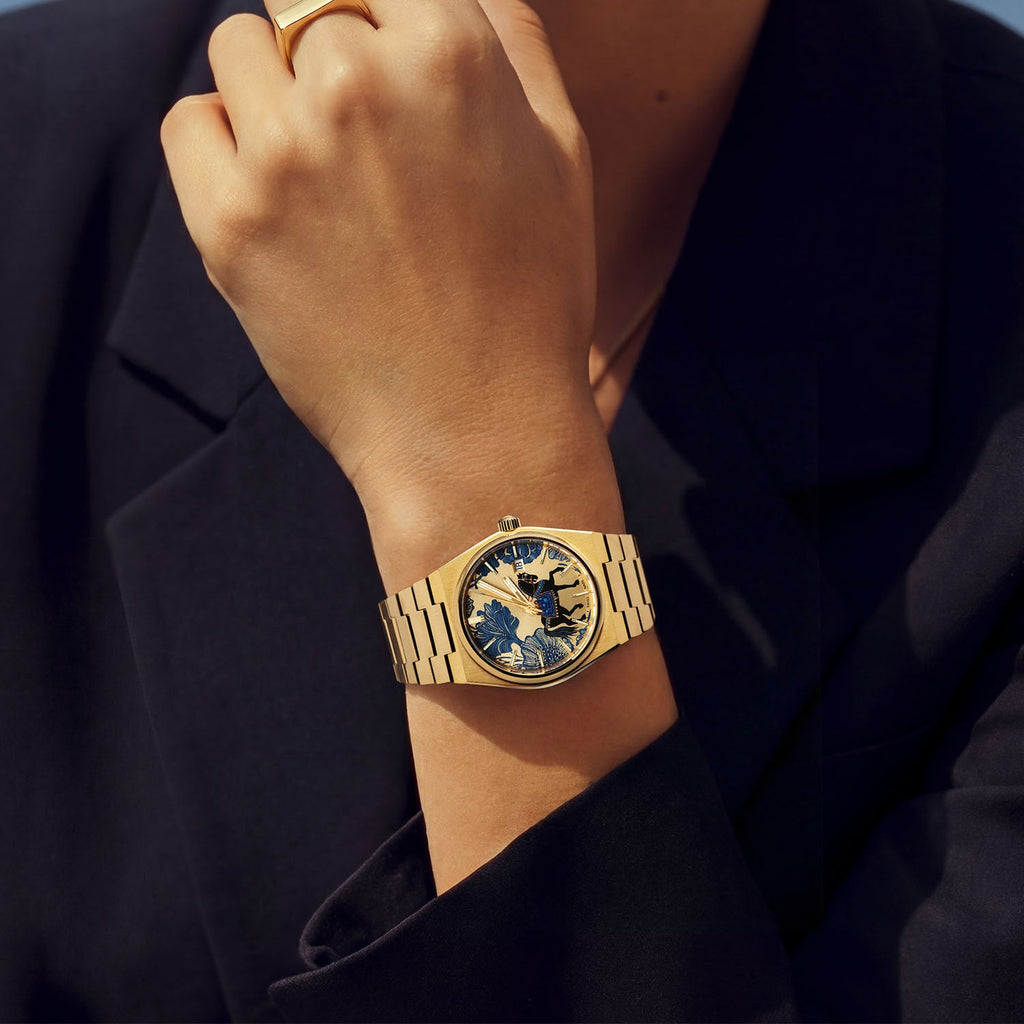 Equestrian Concept – Hand-painted bespoke timepiece featuring equestrian artwork on gold PVD-coated case