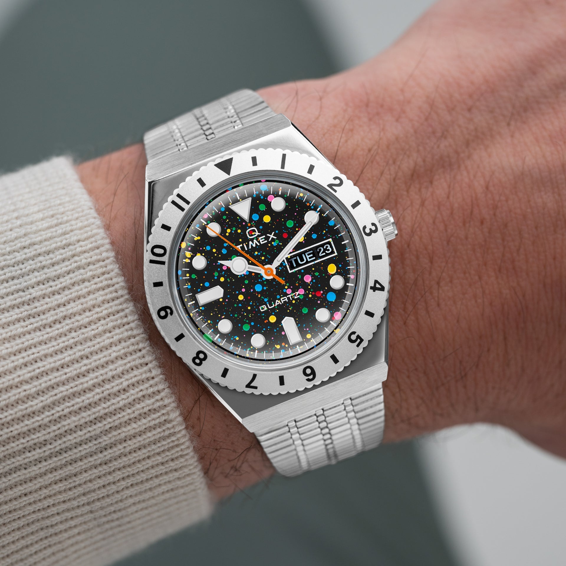 Timex Q Mirage – Exclusive hand-painted timepiece from Timex Q Diver Custom Collection