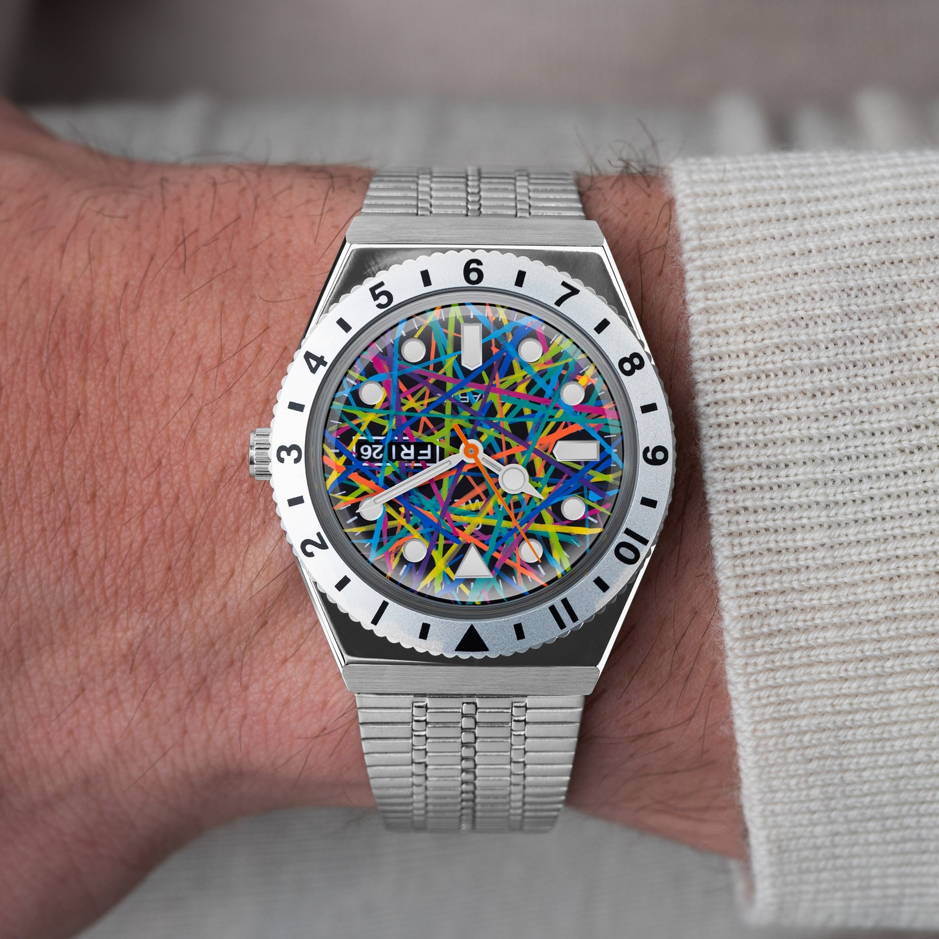 Timex Q Prism – Exclusive hand-painted timepiece from Timex Q Diver Custom Collection