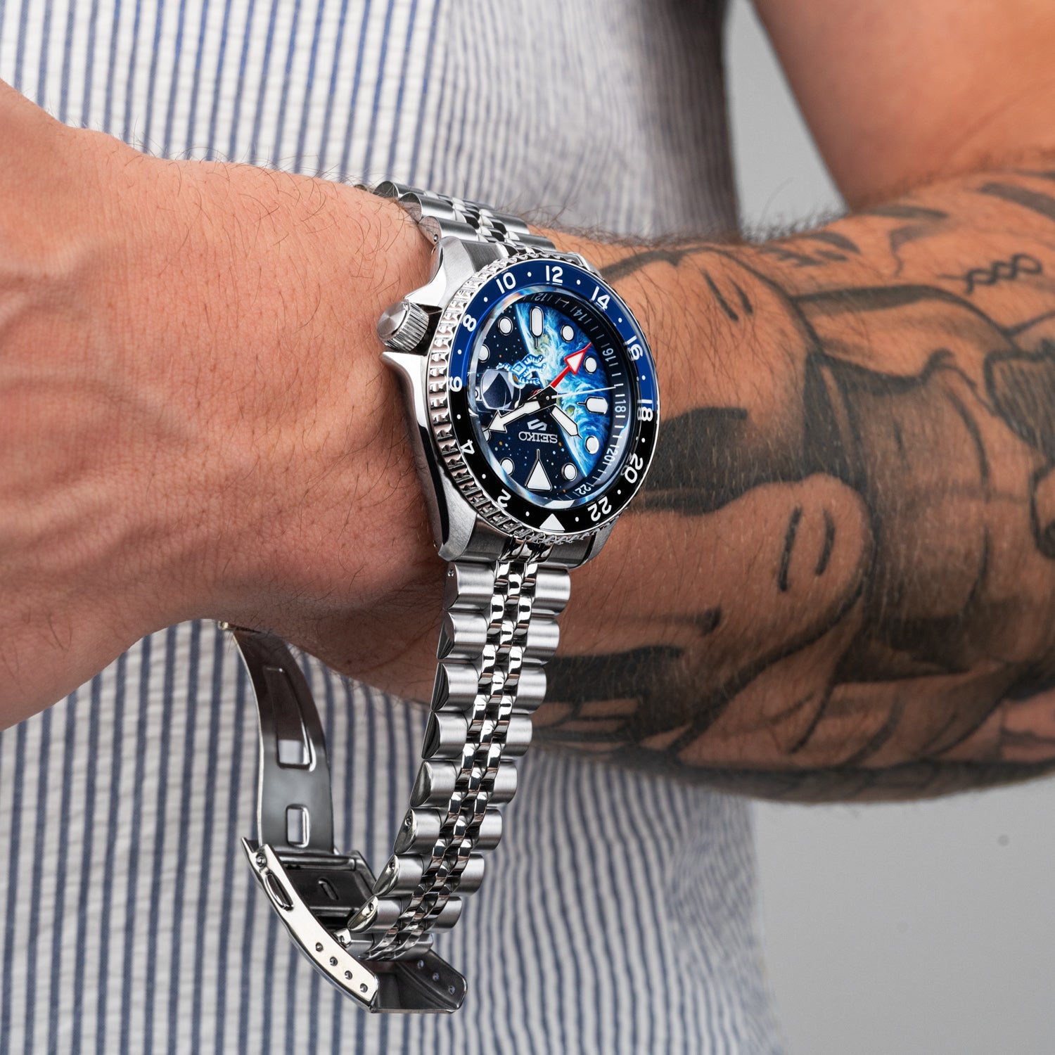 Gravity Concept – customized limited edition Seiko 5 Sports GMT with Hand-Painted Astronaut Dial Artwork