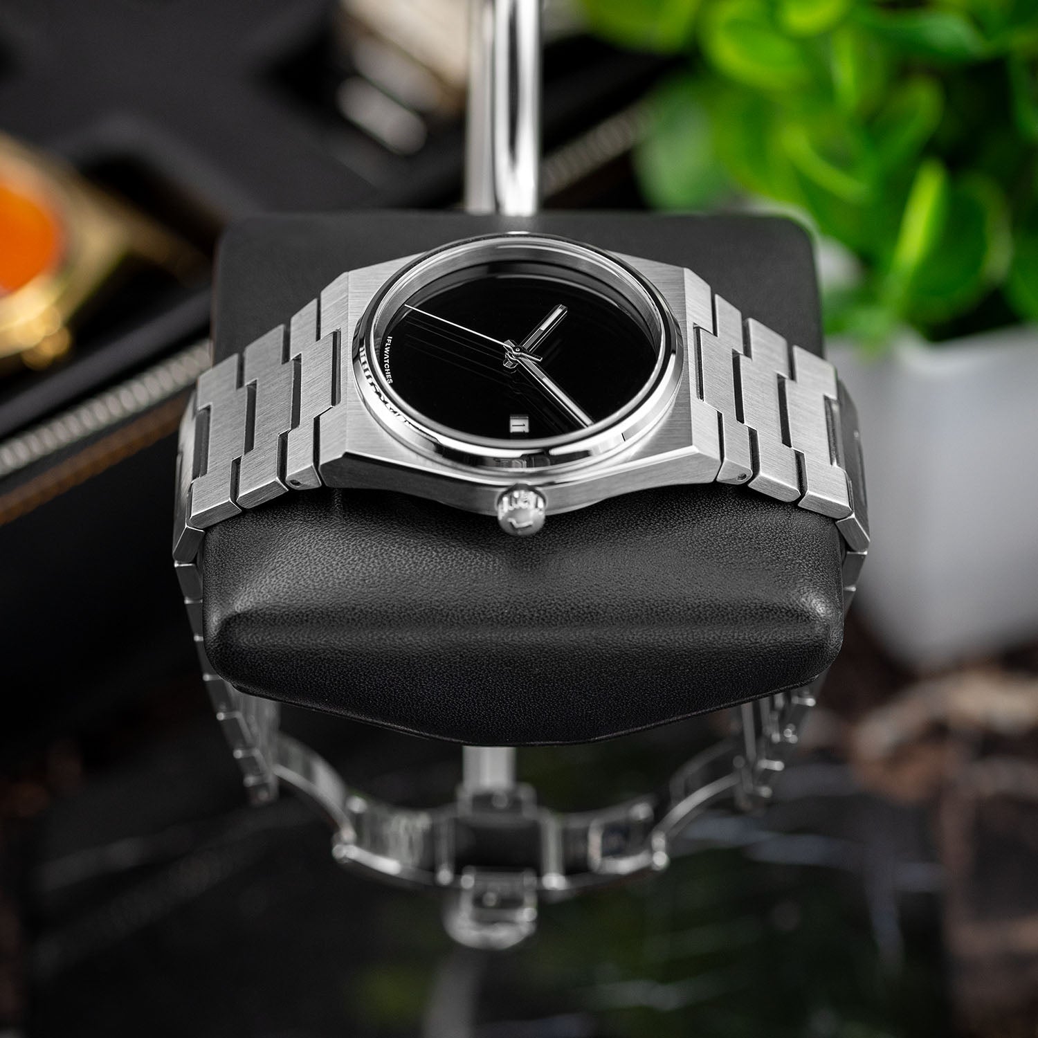 Onyx Steel Concept – Custom natural black onyx stone dial on stainless steel watch, bespoke timepiece by IFL Watches